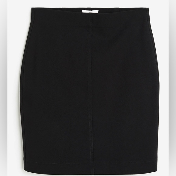 H&M Dresses & Skirts - NWT H&M XL Black Pencil Skirt
